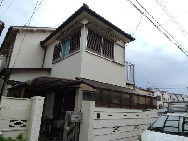 高砂市で波板交換を実施した戸建て